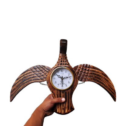 Wooden Eagle Wall Clock 14x21 Inches Watches